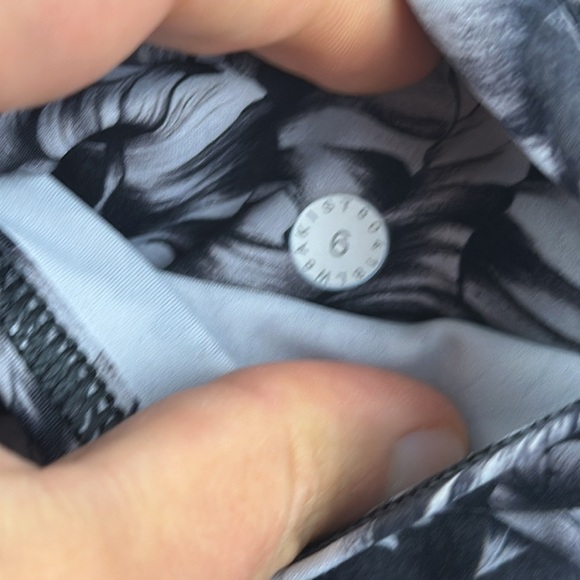 Lululemon Fast & Free Crop II *Nulux 19" Night Garden Ice Grey Black - Picture 7 of 7